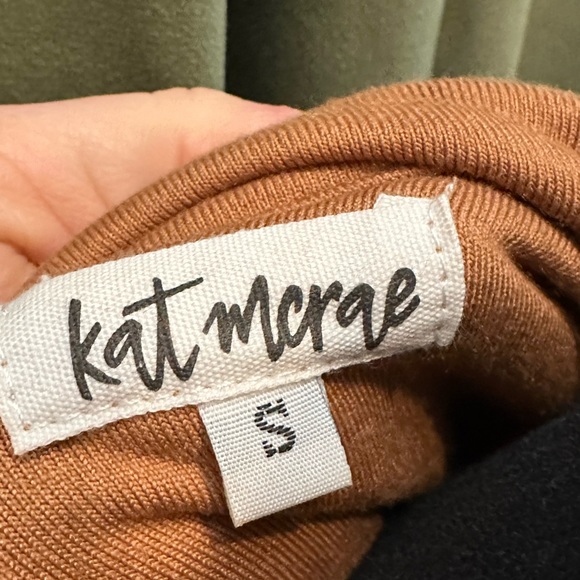 Super Soft Button Up Camel color - Picture 2 of 2